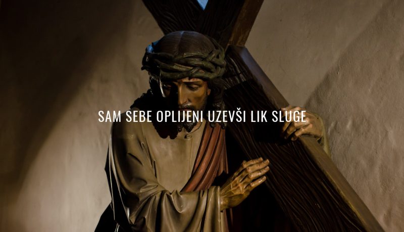 Dok Adam grabi, Krist se potpuno daje